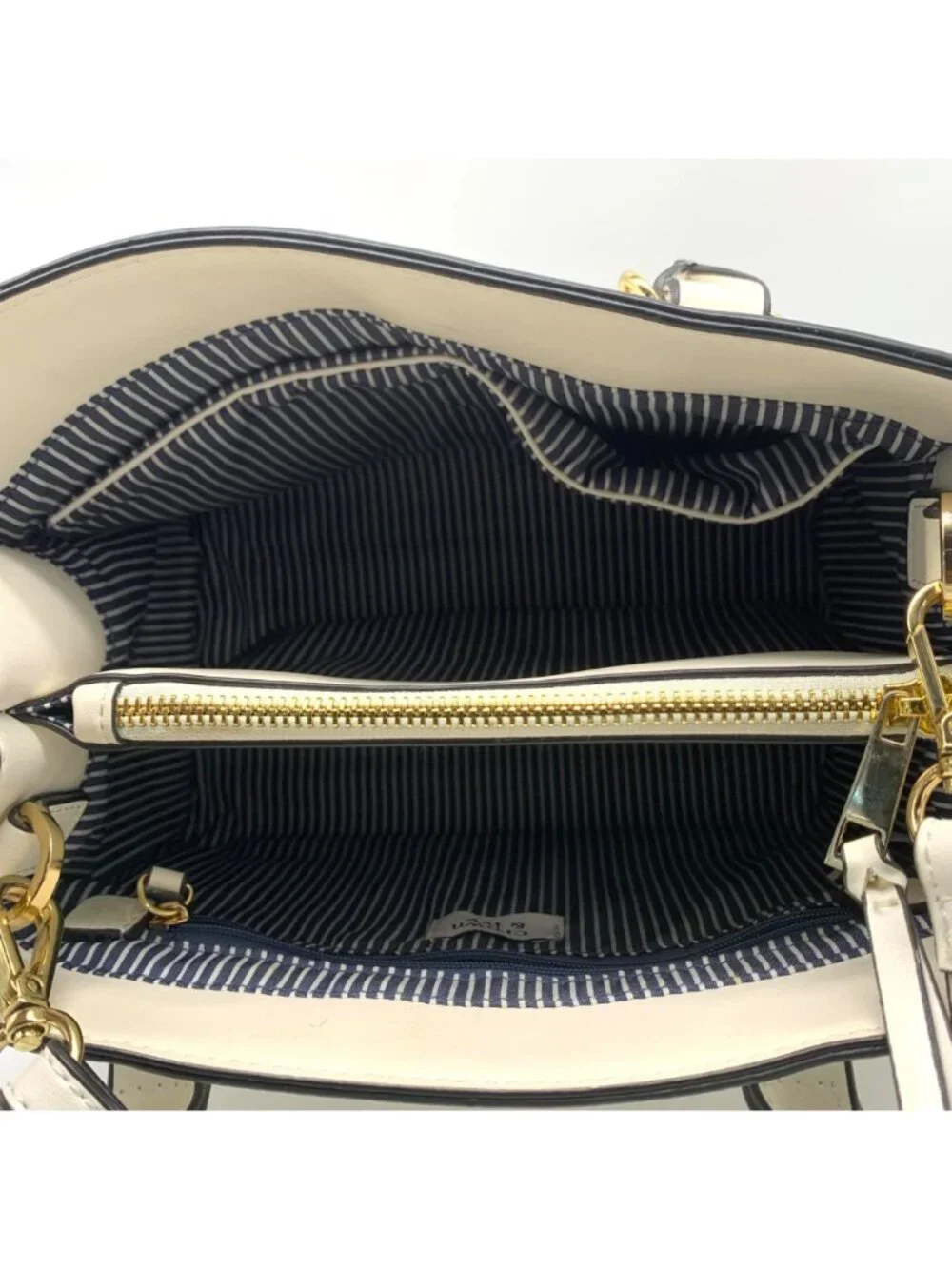 Crown & Ivy White Convertible Crossbody Satchel